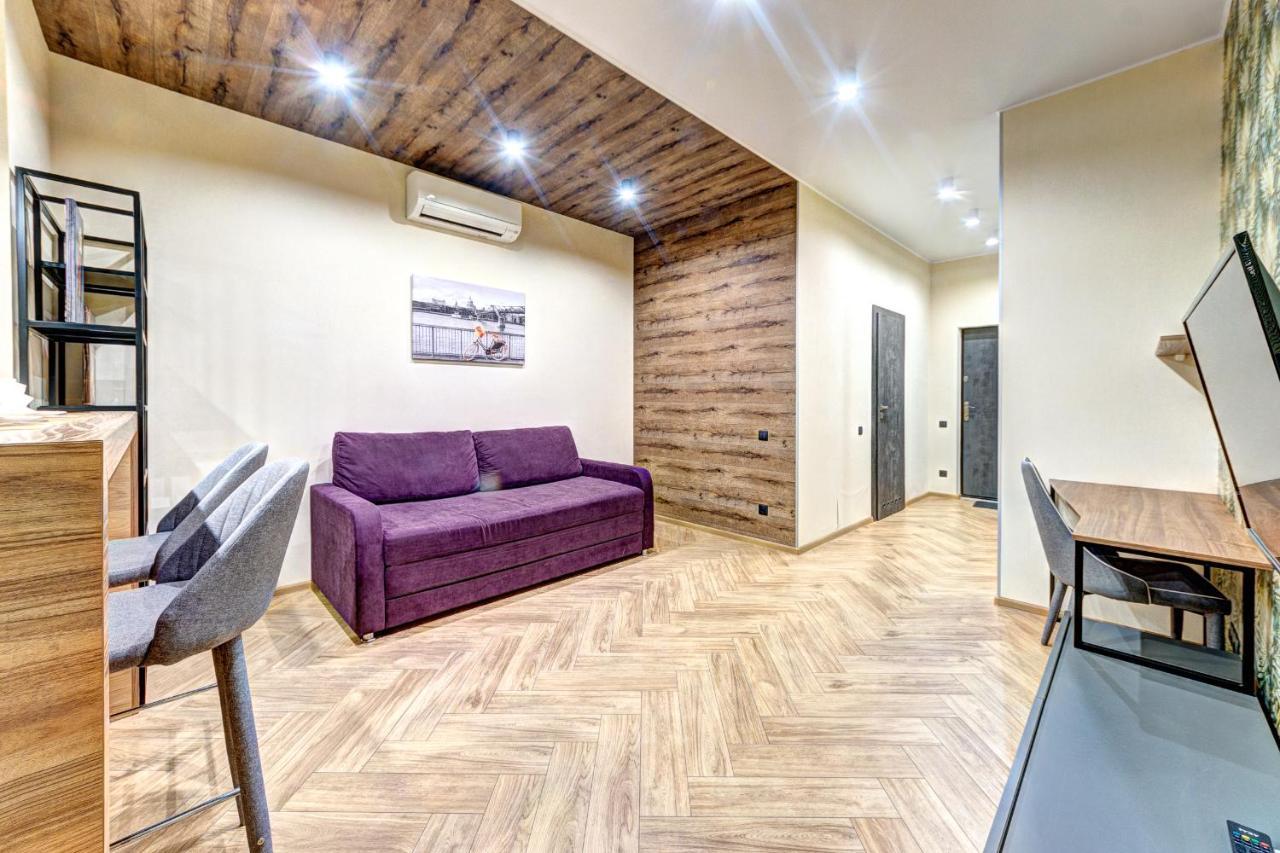 Apartment On The Street. Evgeniya Konovalets, 36B Kyiv Exterior foto