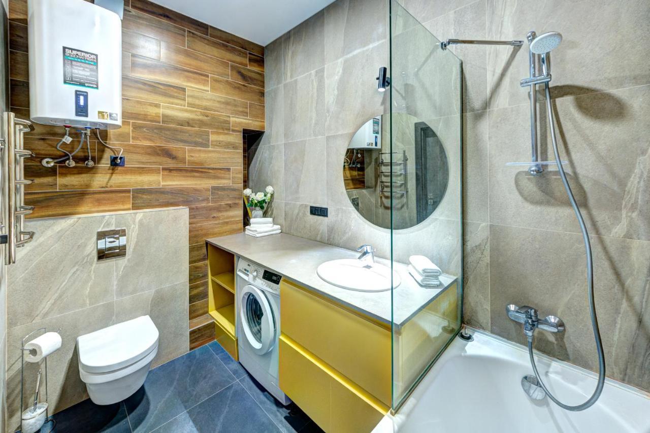 Apartment On The Street. Evgeniya Konovalets, 36B Kyiv Exterior foto
