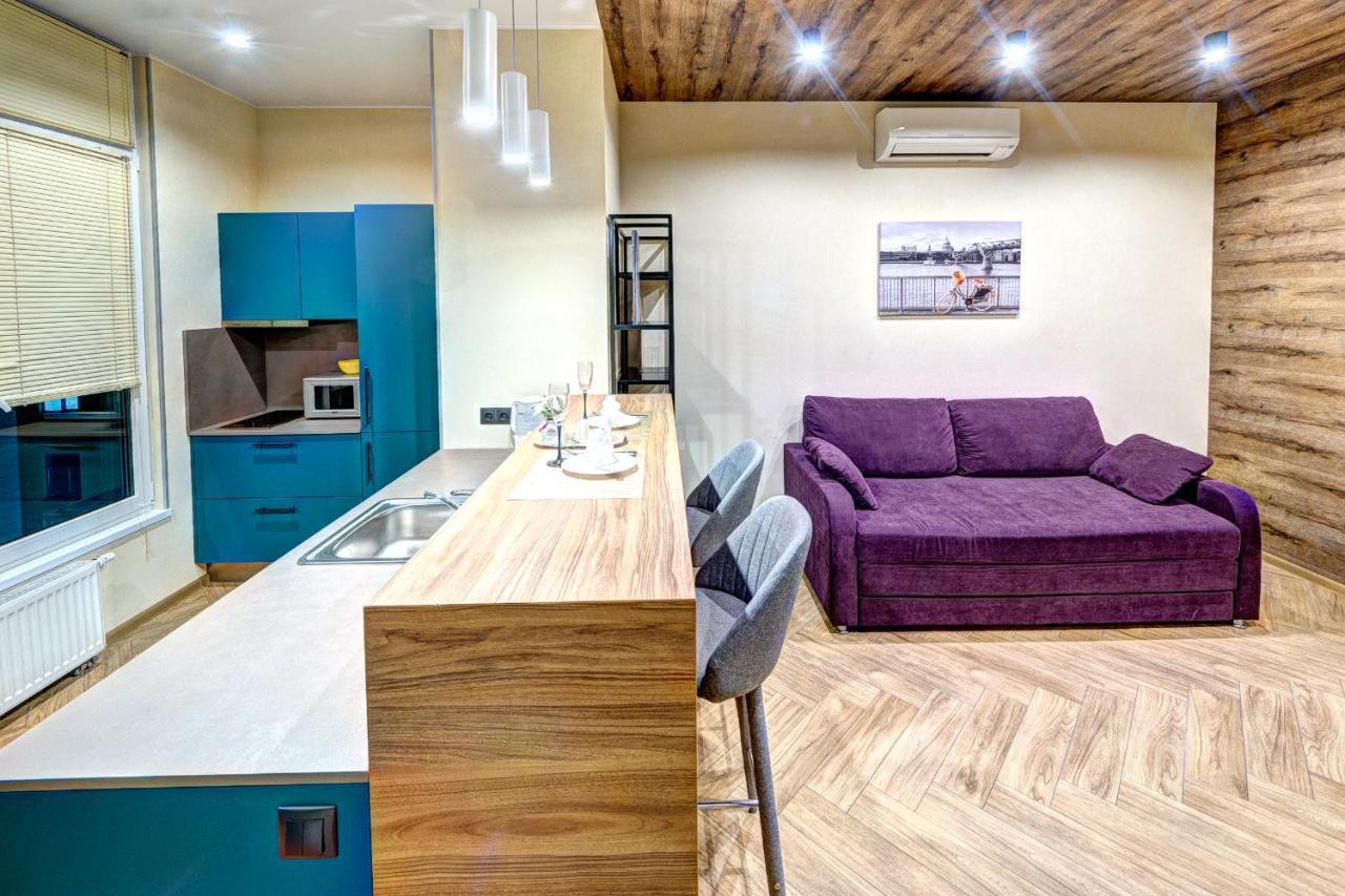 Apartment On The Street. Evgeniya Konovalets, 36B Kyiv Exterior foto