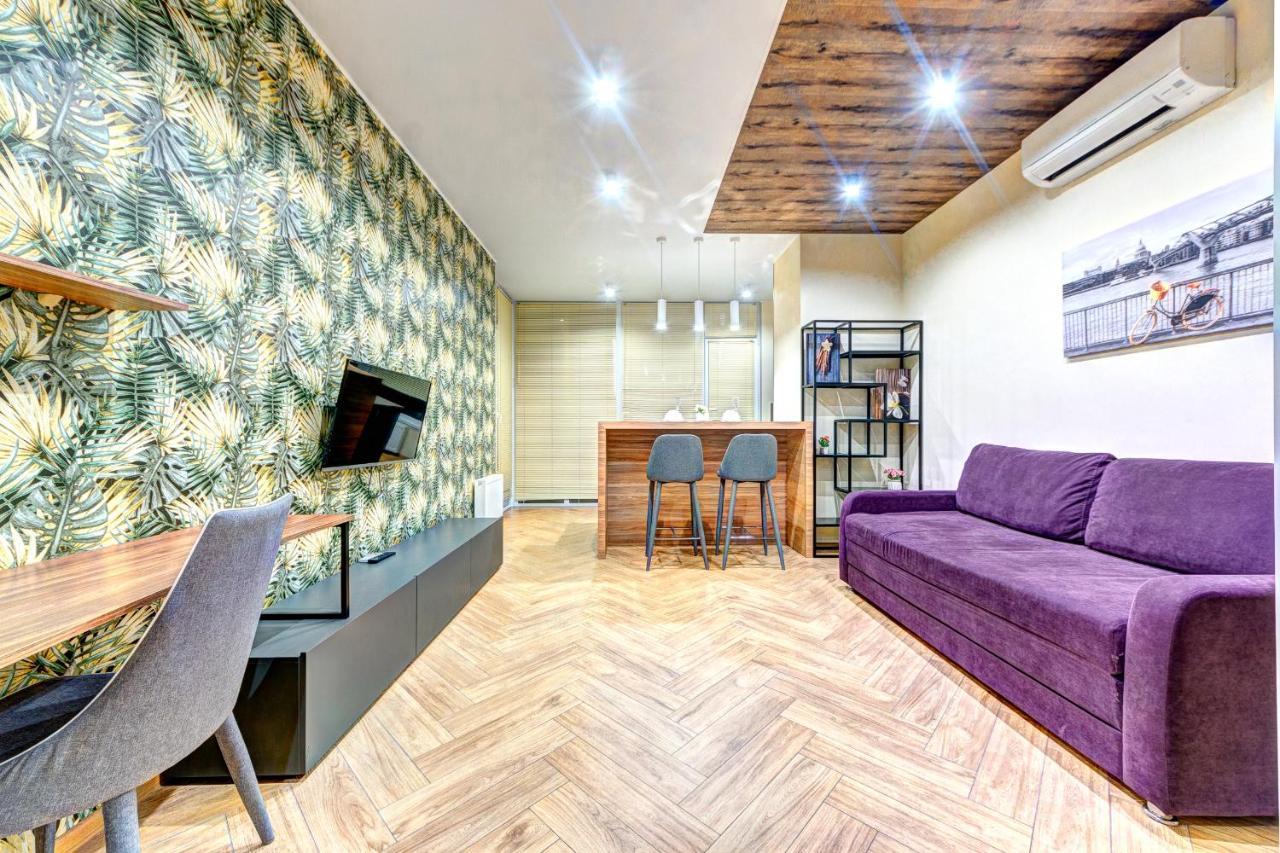 Apartment On The Street. Evgeniya Konovalets, 36B Kyiv Exterior foto